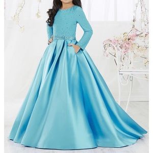 Tiffany gown NWT